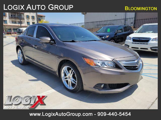 2013 Acura ILX 5-Spd AT w/ Technolo - Bloomington #R002446